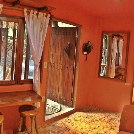 Lonesome George Ecolodge ปูแอร์โตอาโยรา ห้อง รูปภาพ