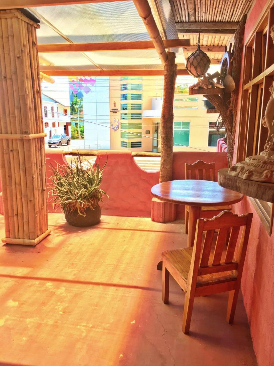 Lonesome George Ecolodge ปูแอร์โตอาโยรา ภายนอก รูปภาพ